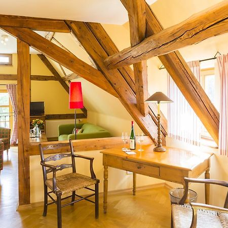Отель Gastehaus Im Weingut Schloss Proschwitz Мейсен Экстерьер фото